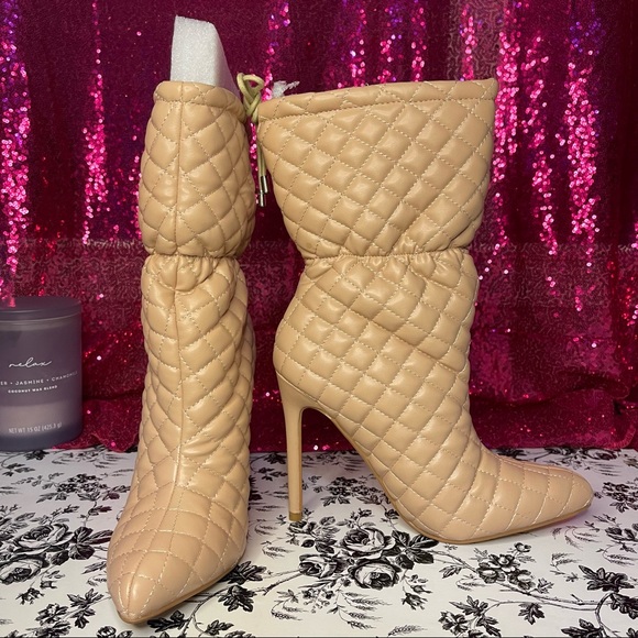 Quilted Style Boots - Picture 2 of 6